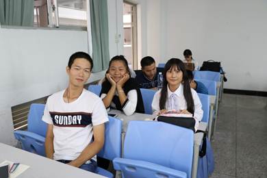 ˵��:http://www.dql-edu.com/__local/3/04/0F/8DF6AF6F08C4D11AFA9EDD35658_D870F38D_91E00.jpg