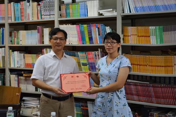 http://www.dql-edu.com/__local/E/16/17/2889E618BD983048EF2308CC8C7_1F62D23B_1175BA.jpg